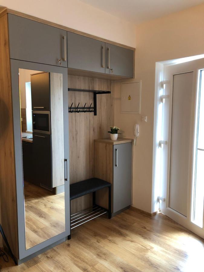 Apartmany Konevova Mikulov Buitenkant foto