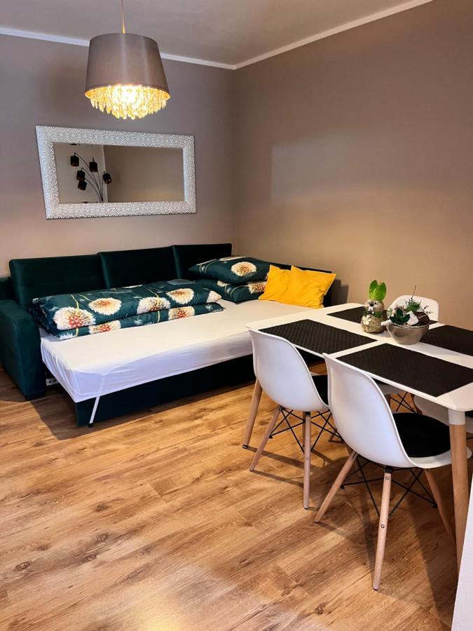 Apartmany Konevova Mikulov Buitenkant foto