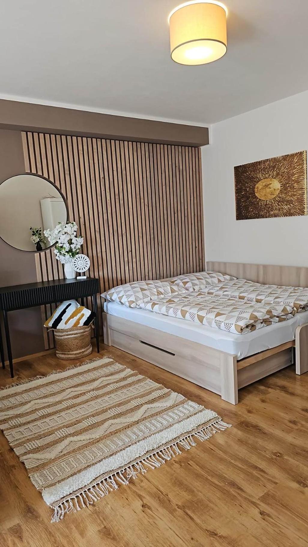 Apartmany Konevova Mikulov Buitenkant foto